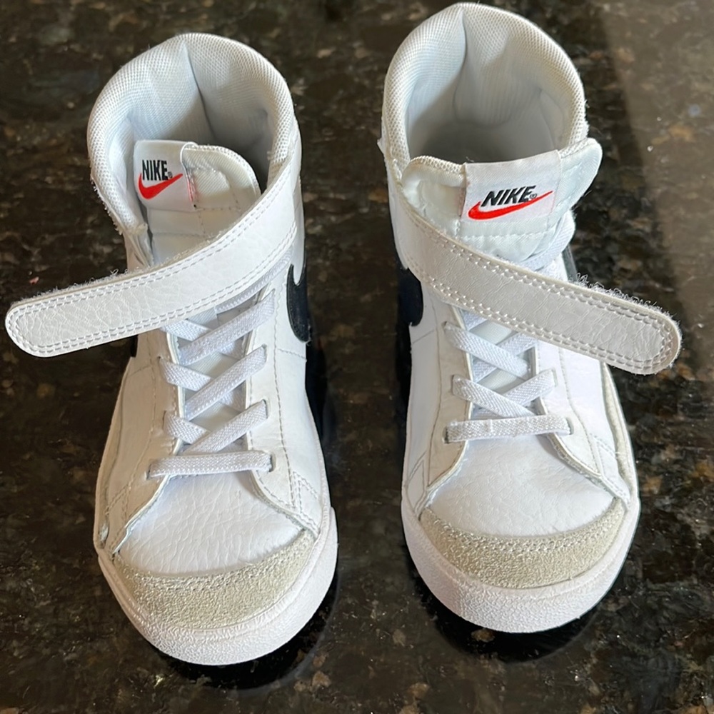 Little boys nike mid blazer 77’s